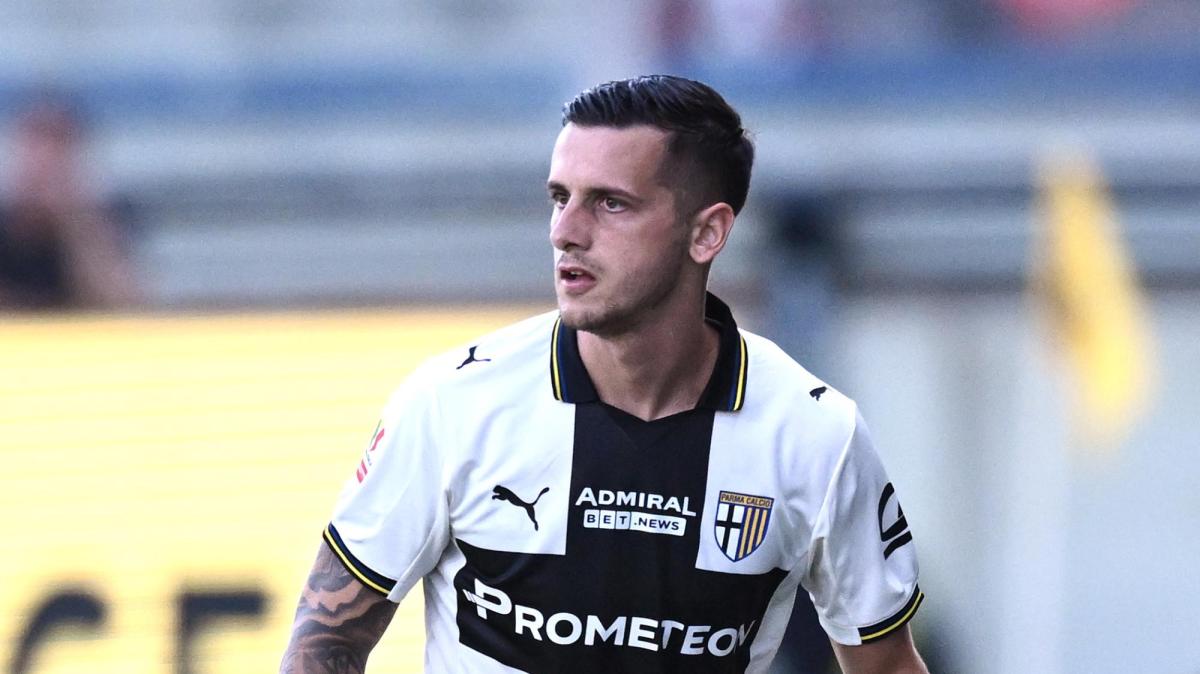 Parma, la probabile formazione contro l'Udinese: ballottaggio Lovik-Valeri