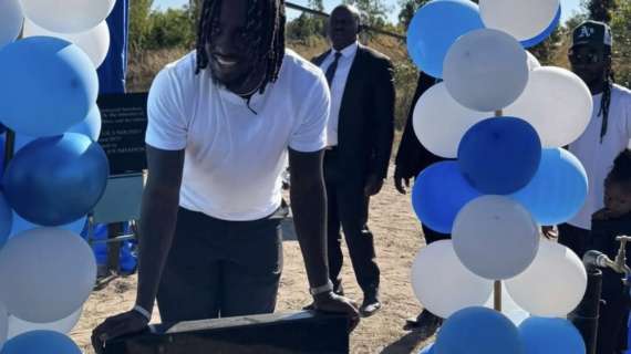 Udinese, Zemura dona un pozzo ad energia solare ad una scuola in Zimbabwe
