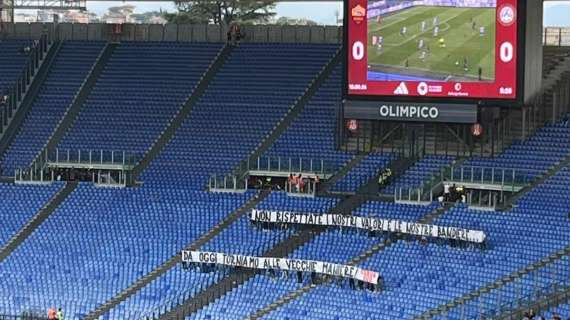 Roma-Udinese, lo striscione della Curva Sud: "Da oggi torniamo alle vecchie maniere"