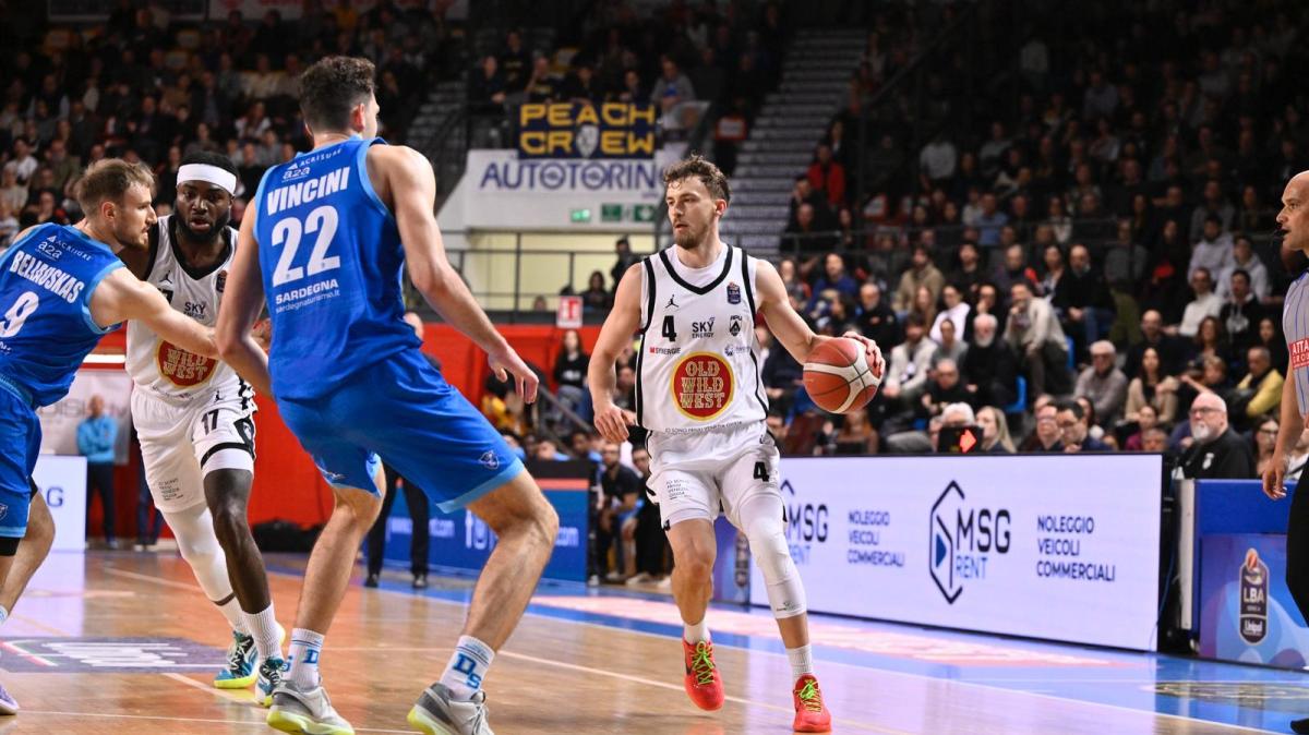 APU Udine, il segno di Zoriks: buona prova del lettone contro Sassari