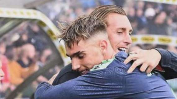 Iker Bravo e Deulofeu, allievo e maestro: un abbraccio nell’unità all'Udinese