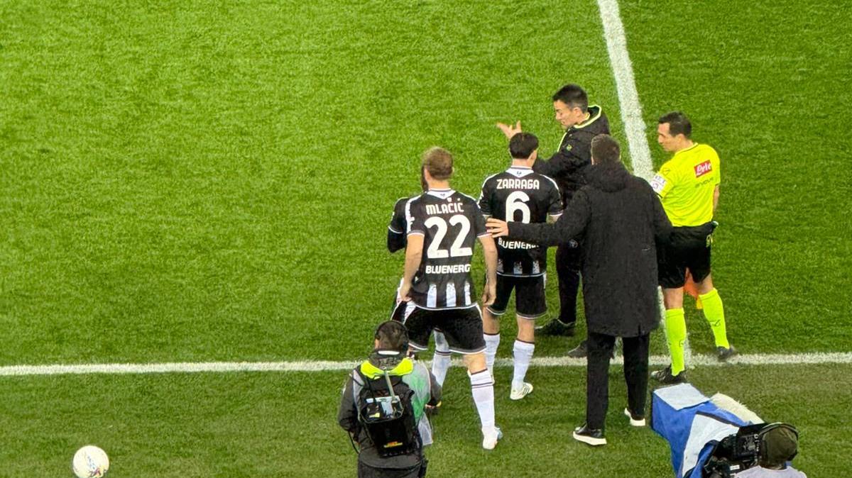 Udinese-Fiorentina, si ferma Bertola per infortunio: al suo posto esordio per Mlacic