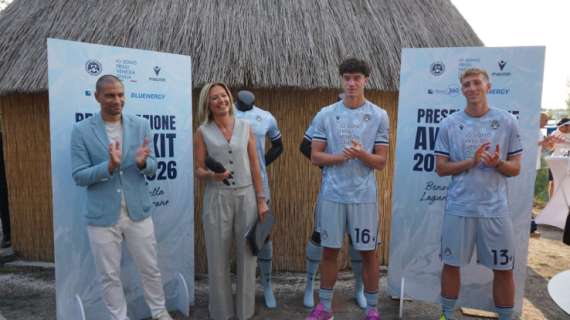 Udinese, la presentazione della maglia away 2025/2026: la gallery FOTO