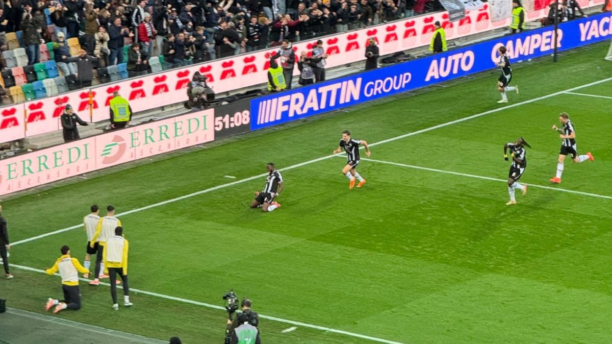 Udinese-Napoli, annullato il gol a Davis: la moviola