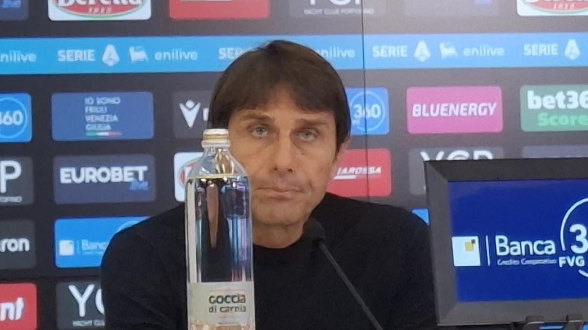 Napoli, Conte: "Intimoriti alla prima difficoltà, non sappiamo gestire i momenti"