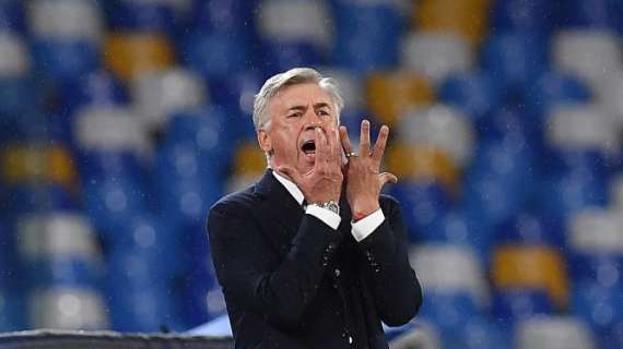 Napoli, Ancelotti: "Primo tempo estremamente negativo, meglio il secondo, ma non basta"