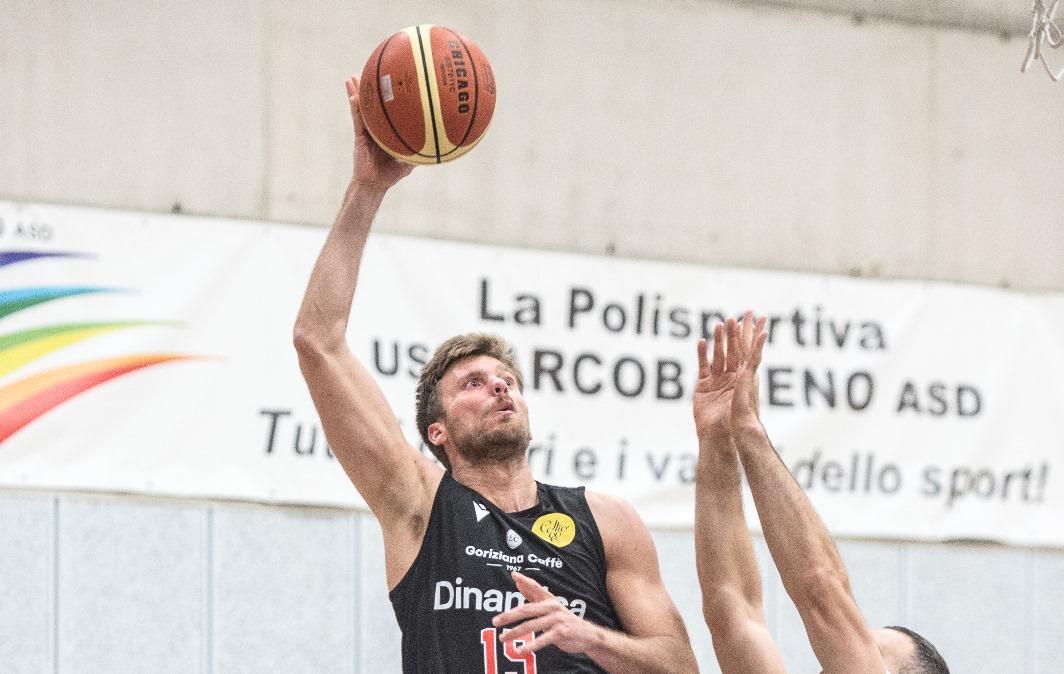 La Dinamo vince ancora, coach Tomasi: "Vittoria difficile su un campo corretto ma davvero caldo"