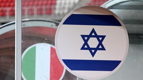 I manifestanti di Firenze arrivano fino a Coverciano: fischi ricordando la gara Italia-Israele
