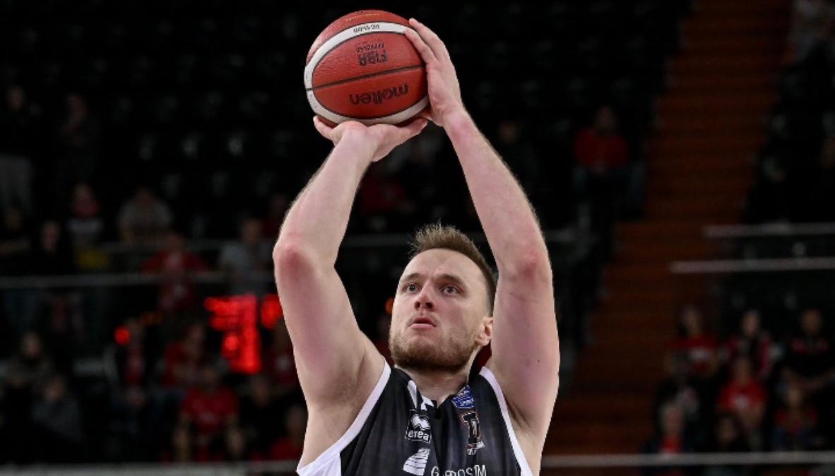 Tortona, il ritorno dell'ex Apu Strautins: "Sono al 100% pronto per giocare"