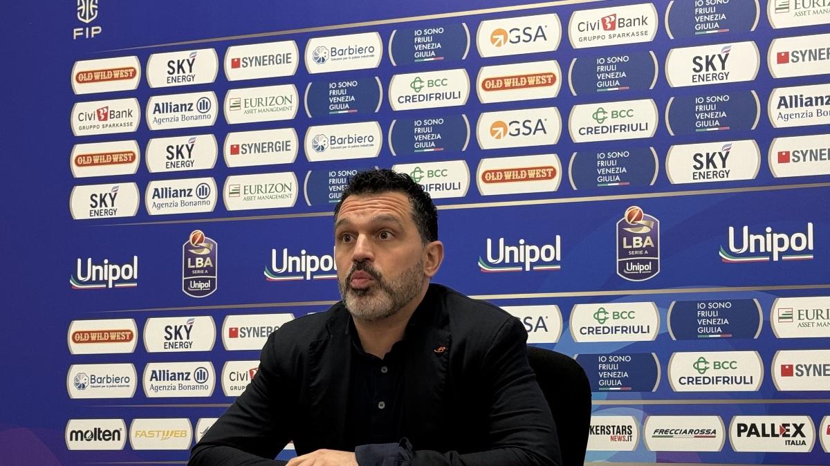 APU Udine-Napoli 78-71, Magro: "La classifica di Udine è bugiarda, Christon non ha bisogno di presentazioni"
