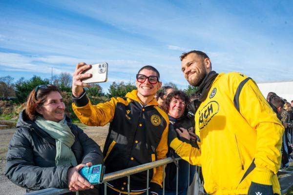 Udinese, circa 300 tifosi all'allenamento mattutino a porte aperte