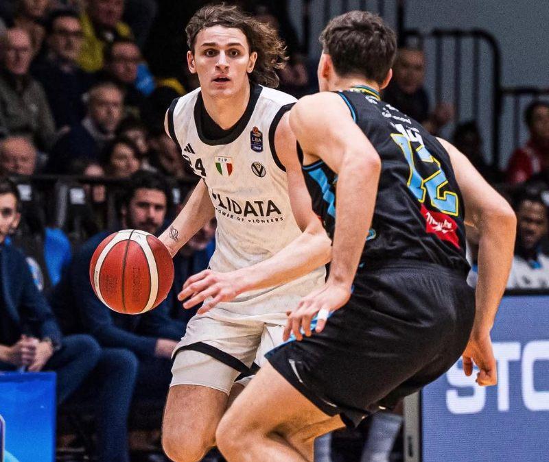 L'ex UEB Cividale Ferrari firma i primi punti con la Virtus Bologna: "Mi sto ambientando molto bene"