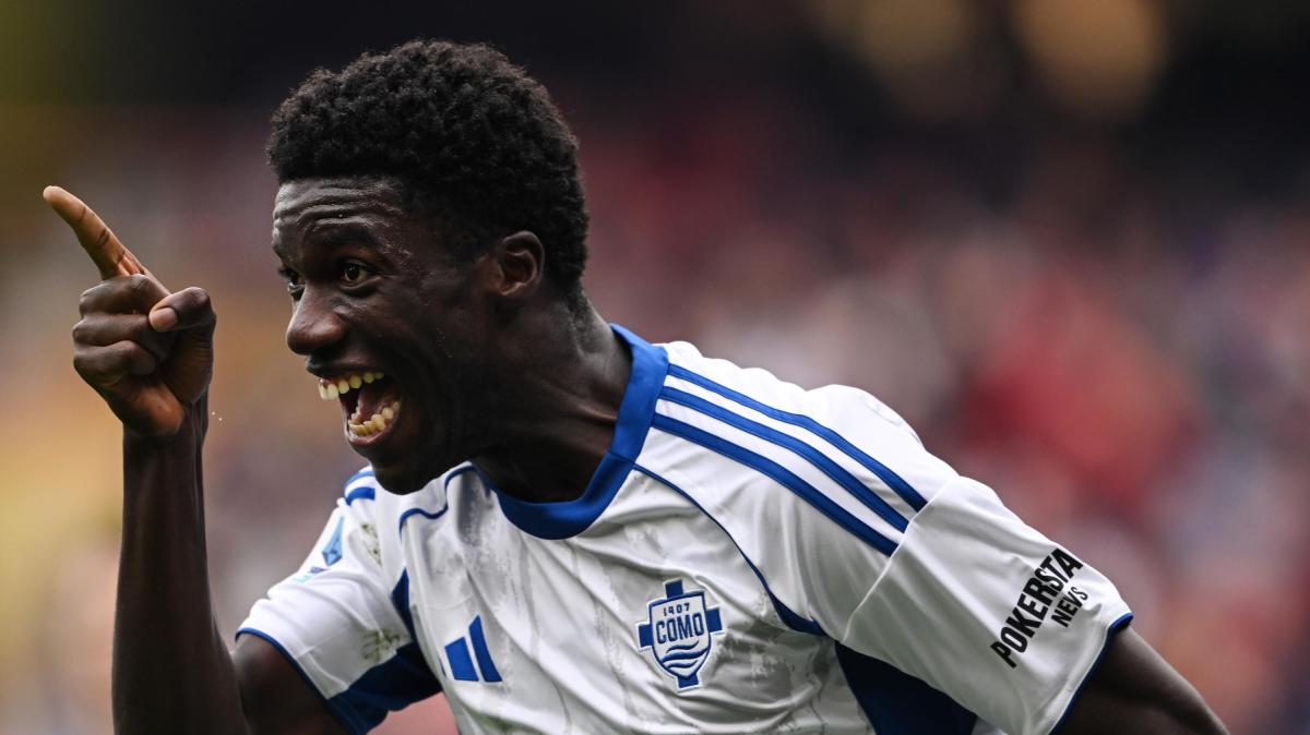 Serie A, il Como supera il Genoa a Marassi: ci pensano Douvikas e Diao