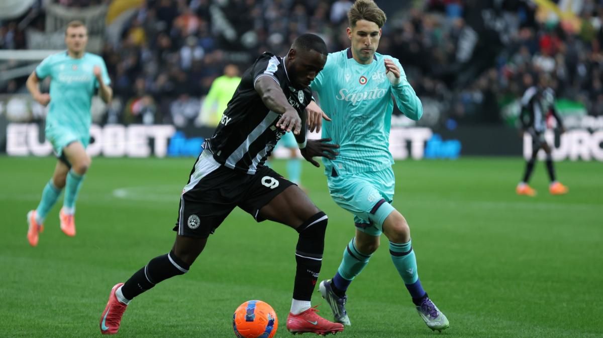 Udinese-Bologna 0-3, LE PAGELLE: errori fatali, cambi impalpabili