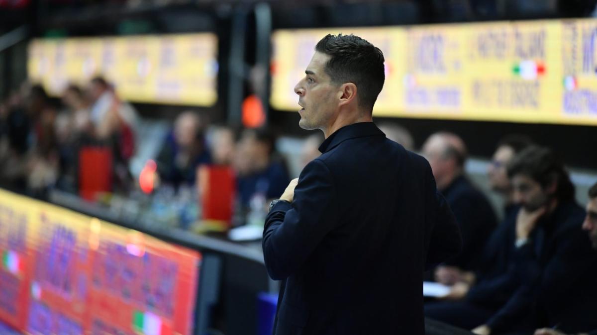 Treviso, ufficiale l'esonero di coach Rossi: fatali le sconfitte con l'Apu Udine e Sassari