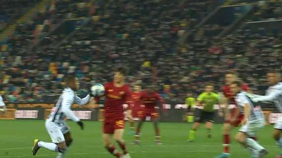 Udinese-Roma, la moviola: ma che rigore ha fischiato Di Bello?