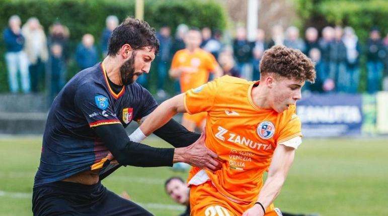 Serie D, il Cjarlins Muzane non va oltre lo 0-0 con il Bassano: il Treviso scappa a più 8