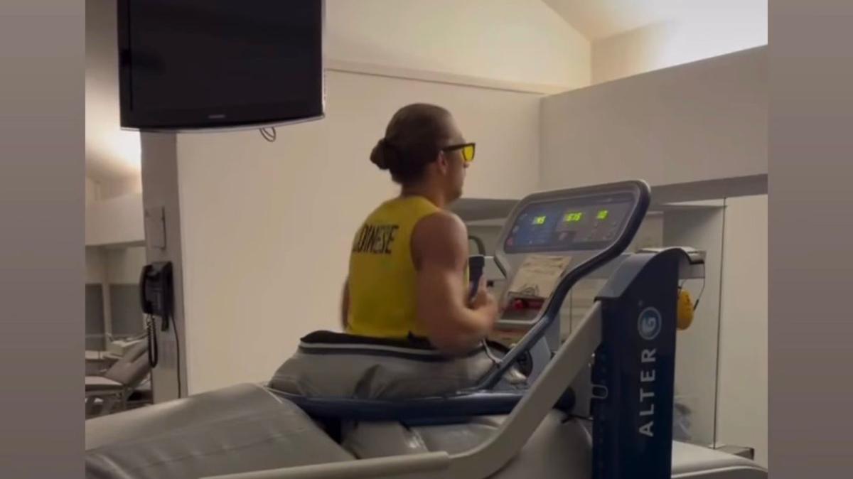 Deulofeu corre con l'antigravitazionale e ringrazia Inler: "Grazie per essere sempre al mio fianco"