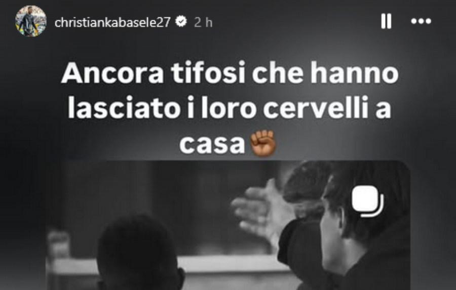 Udinese, insulti razzisti via social a Kamara e Davis: le reazioni dei compagni di squadra