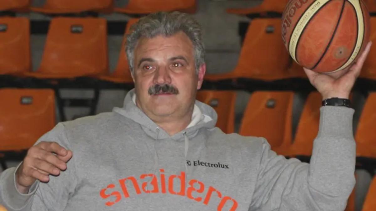 Coach Meo Sacchetti si ritira: nel 2008/2009 la sua stagione alla Snaidero Udine