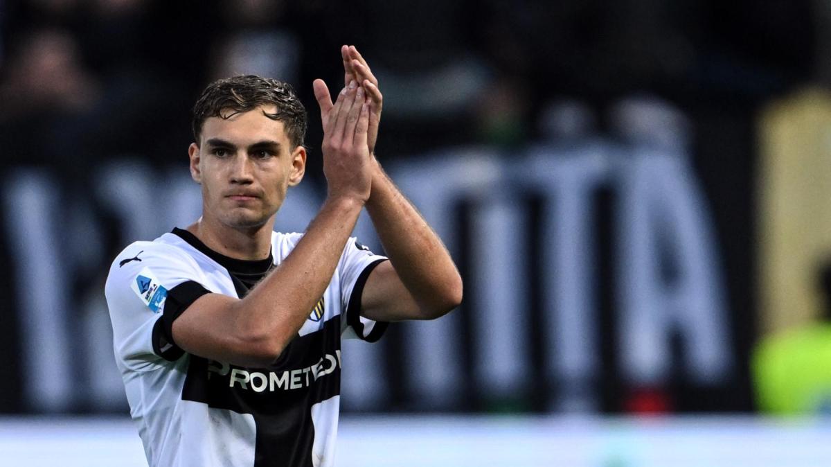 Parma, Pellegrino in campo in allenamento dopo il trauma alla testa subito a Udine