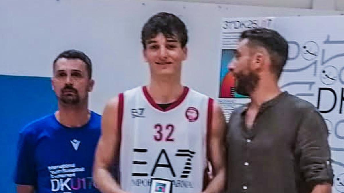 Apu Udine-Olimpia Milano, sarà la prima tra i grandi per il friulano classe 2010 Sguazzin