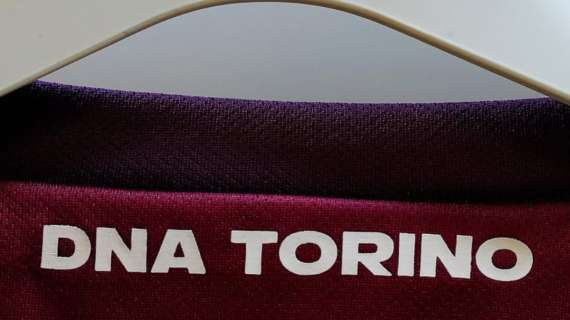 Serie A, il Torino in campo con una maglia dedicata a Bruno Pizzul