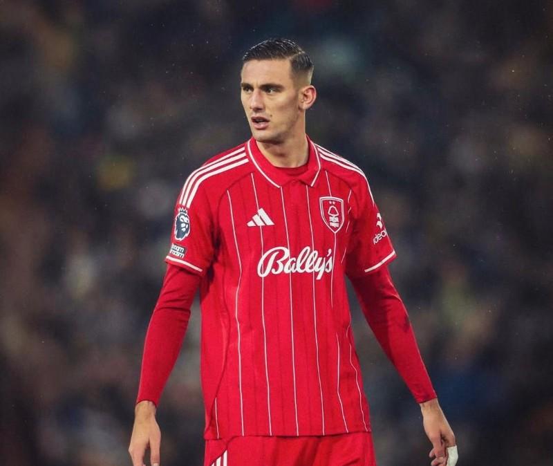 L'ex Udinese Lucca su Instagram: "Perdonali, perché non sanno"