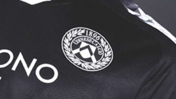 Udinese, ecco le foto della prima maglia: i dettagli e la gallery FOTO