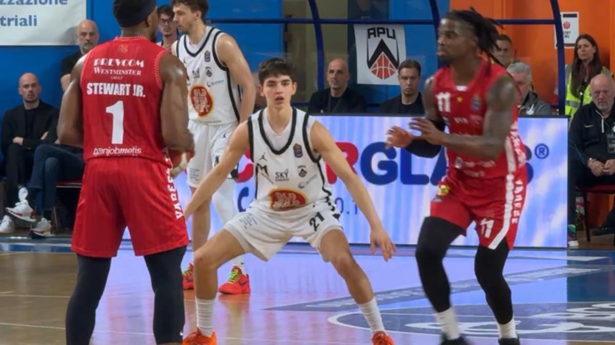 Apu Udine-Varese, esordio in LBA per Igor Stjepanovic