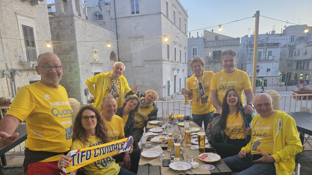 Da Cividale a Ruvo di Puglia: la storica pedalata playoff di otto tifosi ducali