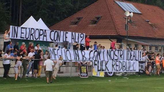 Continua la protesta degli Ultras contro la Red Bull