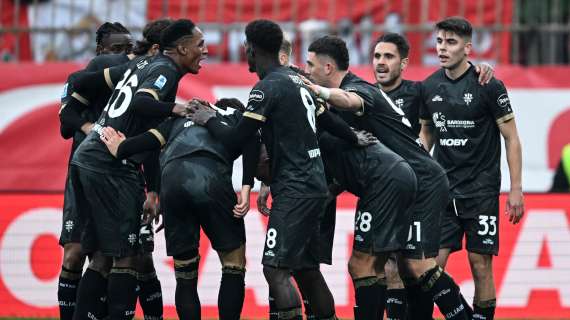 Serie A, Cagliari e Genoa pareggiano per 1-1: fischi dei tifosi sardi