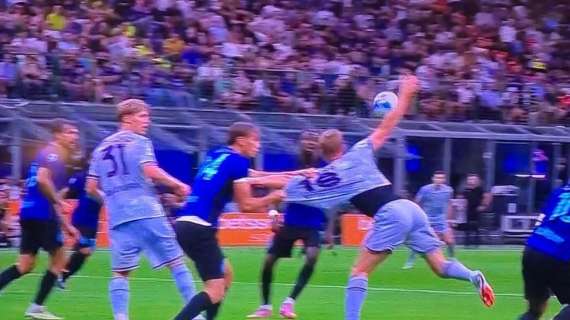 Inter-Udinese 1-2, Calvarese: "Manca un rigore per la trattenuta di Pio Esposito su Buksa"
