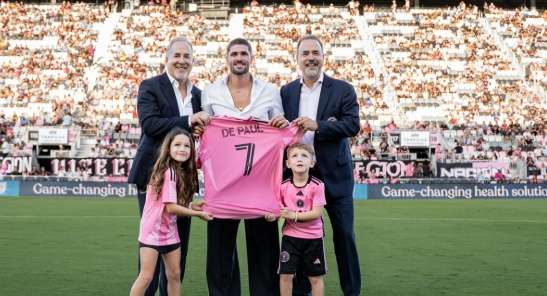 Presentazione in grande stile a Miami per l'ex Udinese De Paul