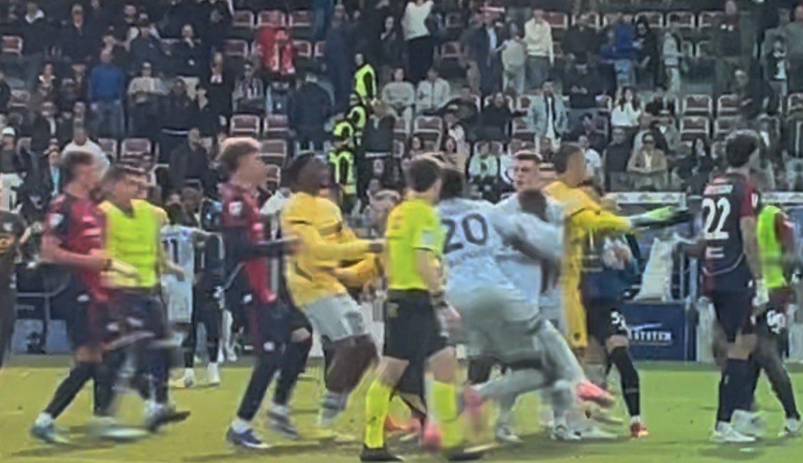 Insulti razzisti a Davis, Dossena: "È la prima volta che mi capita di difendermi da un'accusa infamante"