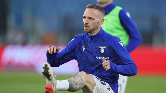 Lazio, lesione al flessore per Lazzari: out contro l'Udinese