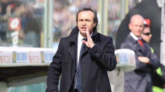 Bari, l'esordio dell'ex Udinese Pasquale Marino termina con un pareggio. Scatta la contestazione dei tifosi