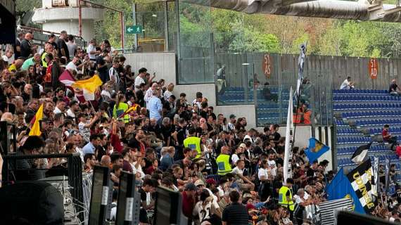 300 tifosi bianconeri all'Olimpico. Cori anche per i cugini della Roma