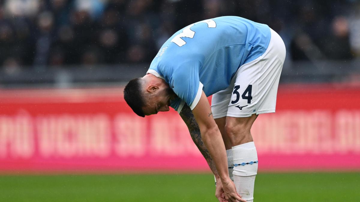 Lazio, trauma contusivo-distorsivo alla caviglia per Gila