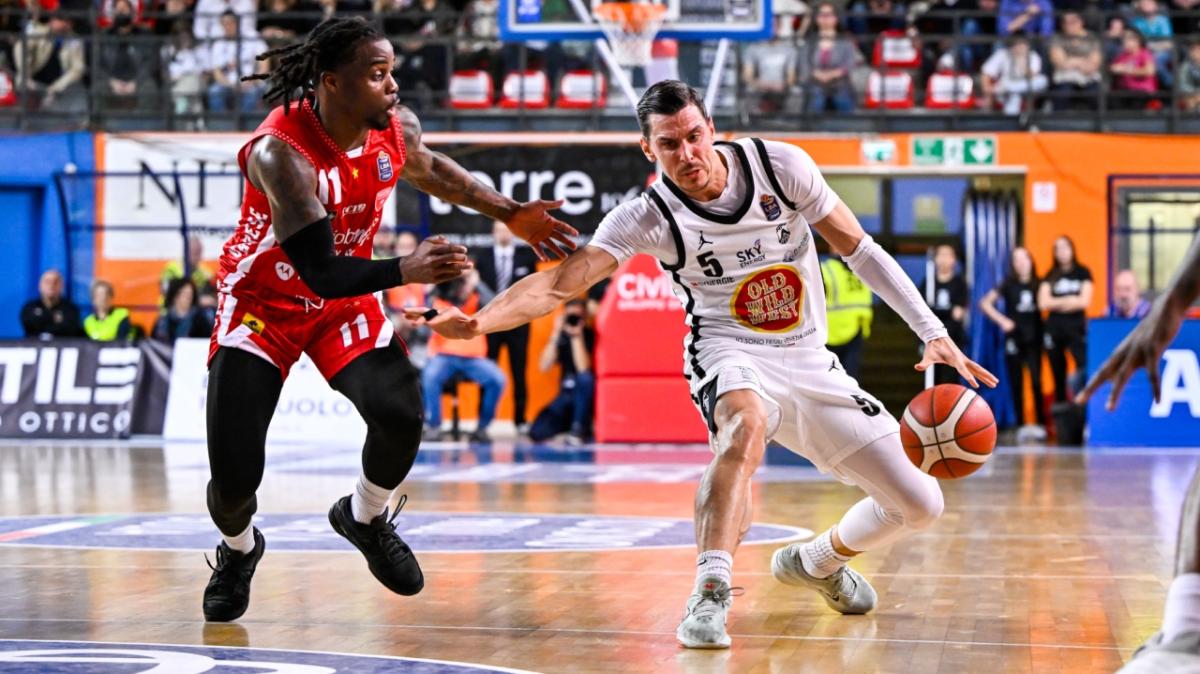 Varese, Iroegbu: "Contro l'Apu Udine una grande nostra partita, perse solo 6 palle"