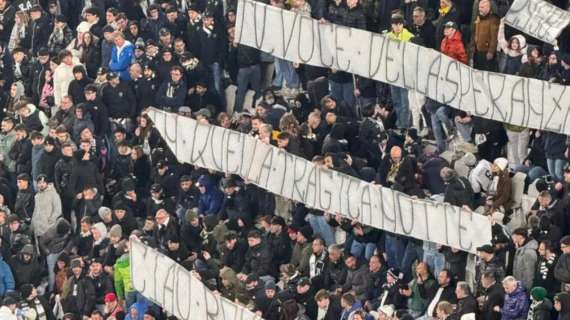 Juventus, lo striscione della curva per Pizzul: “Ciao Bruno”