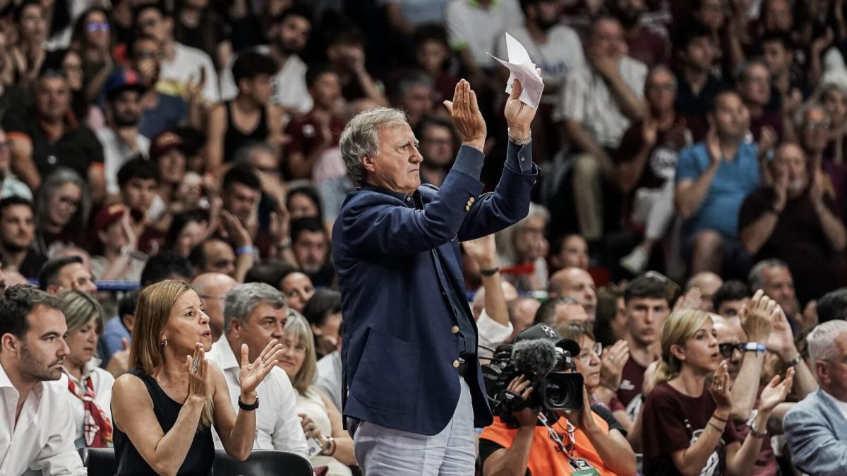 Reyer, Brugnaro: "Pensiamo in grande, sogniamo sempre e vivremo ancora momenti indimenticabili tutti insieme"