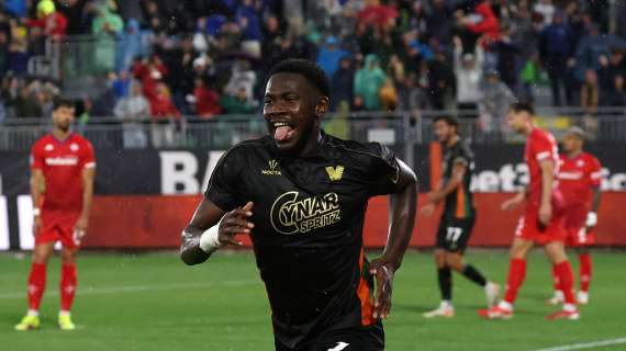 Venezia-Fiorentina 2-1, LE PAGELLE: la difesa sbaglia il minimo, Oristanio si sblocca