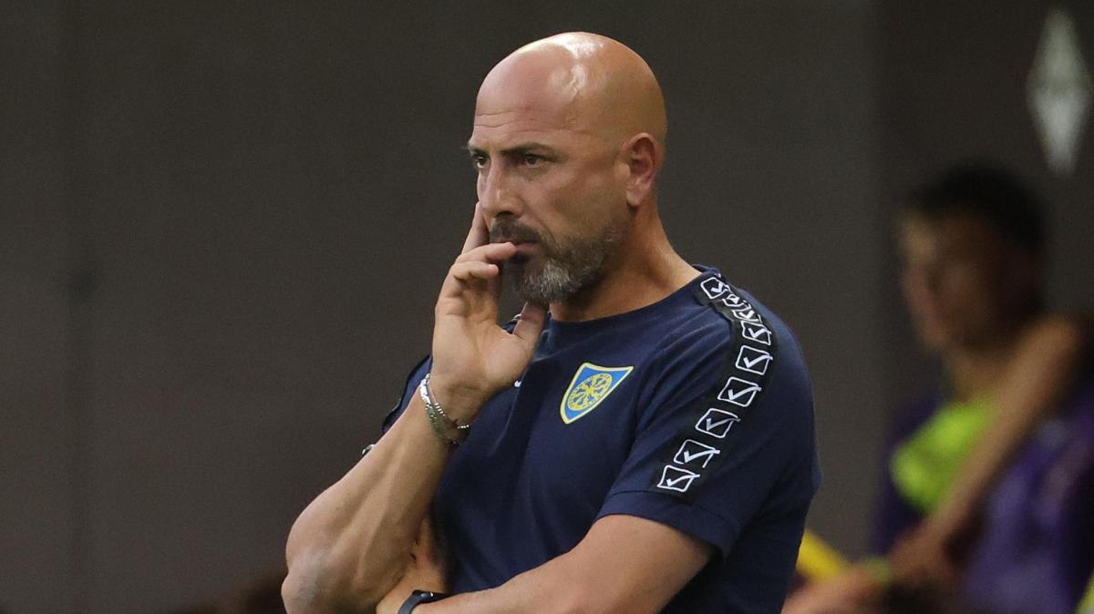 Carrarese-Venezia, Calabro: "Primo tempo in balia. Noi non molliamo mai"
