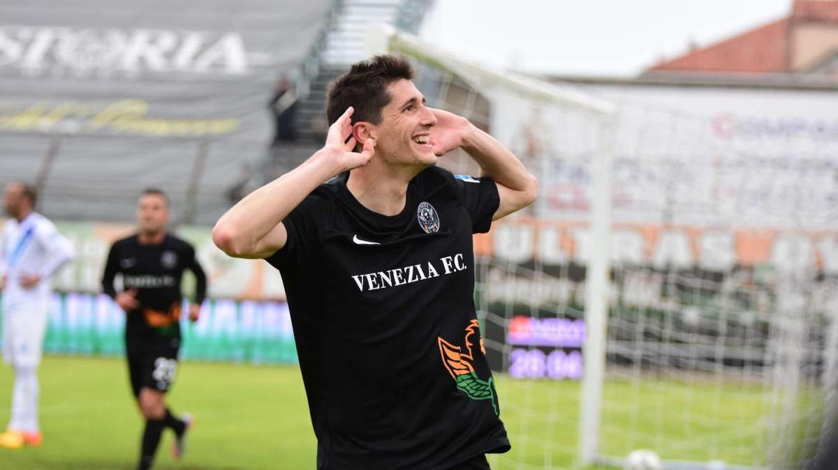 L'ex Moreo torna in Serie B, accordo tra Empoli e Brescia
