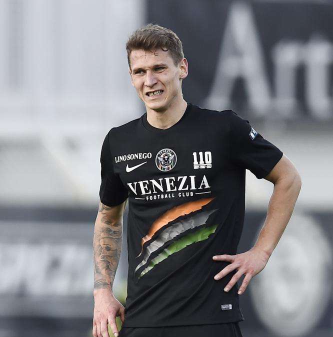 Stulac: "Penso solo al campo, per il resto c'è il mio agente, Bentivoglio mi ha sempre incoraggiato, grazie a Perinetti, Inzaghi e Andelkovic"