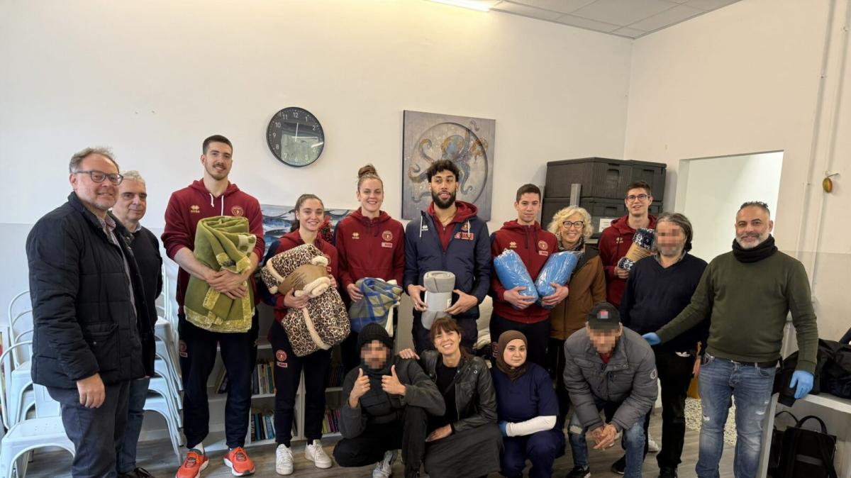 Delegazione della Reyer Venezia alla Casa dell'Ospitalità di Mestre