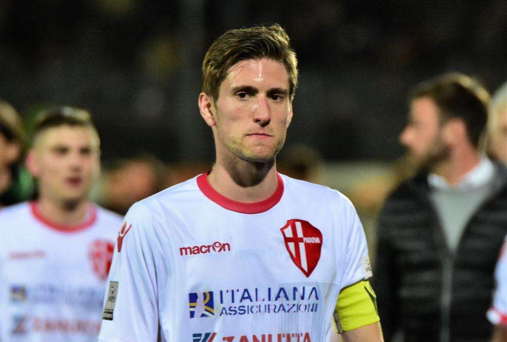 Serie B, il Foggia batte in rimonta il Padova