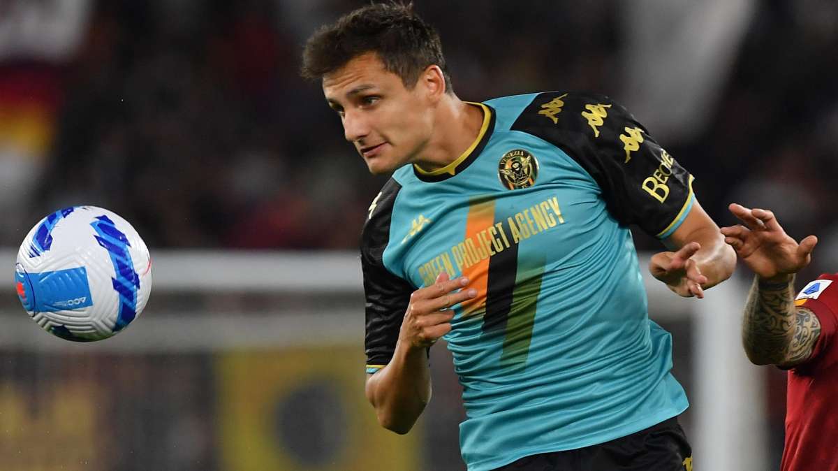L'ex Mateju pronto a restare in Italia, il Palermo vuole regalarlo a Corini